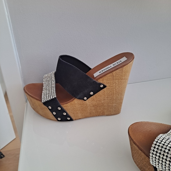 Steve Madden Wedge Sandals - Picture 6 of 6